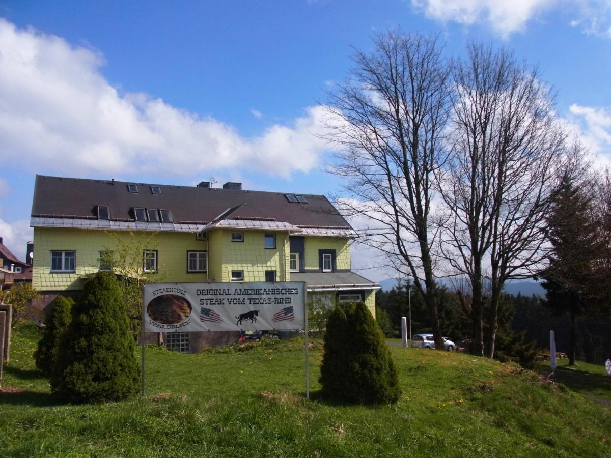 Hotel Schoene Aussicht マッサーベルク エクステリア 写真