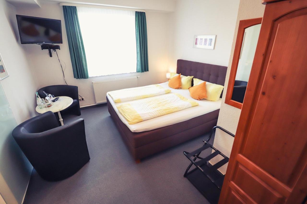 Hotel Schoene Aussicht マッサーベルク エクステリア 写真