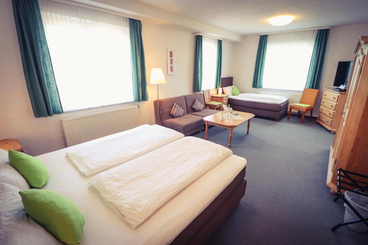 Hotel Schoene Aussicht マッサーベルク エクステリア 写真
