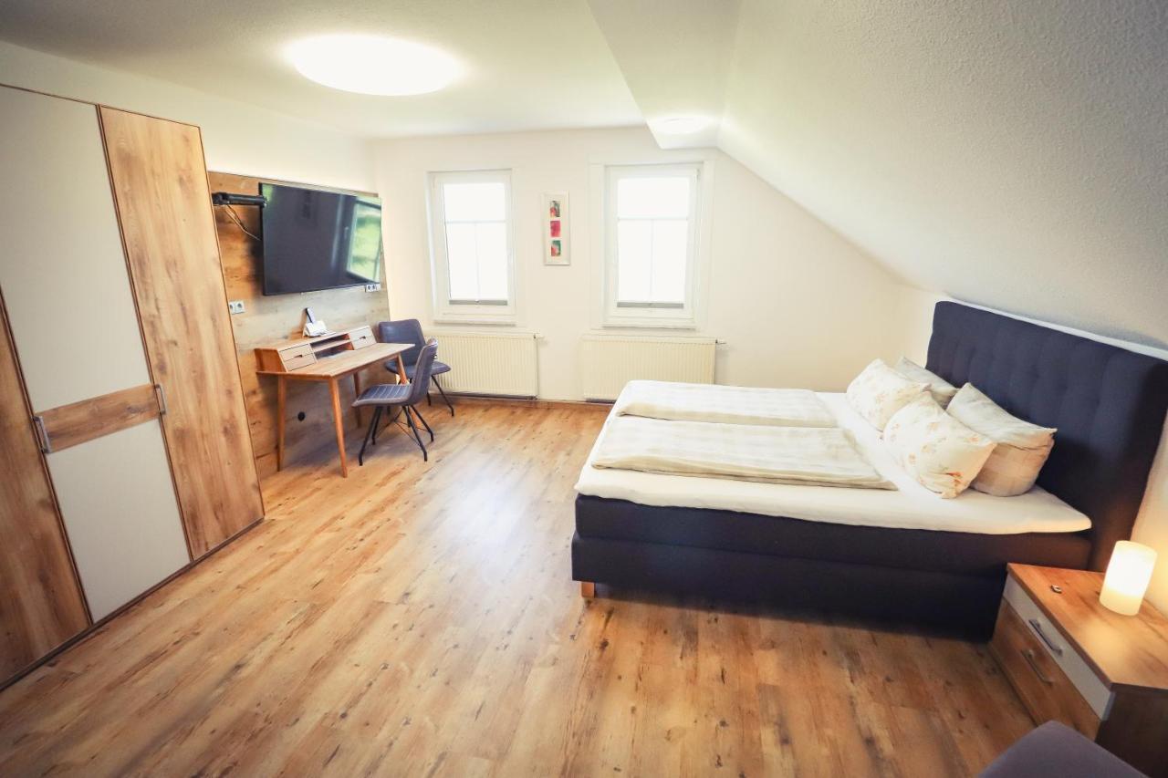Hotel Schoene Aussicht マッサーベルク エクステリア 写真